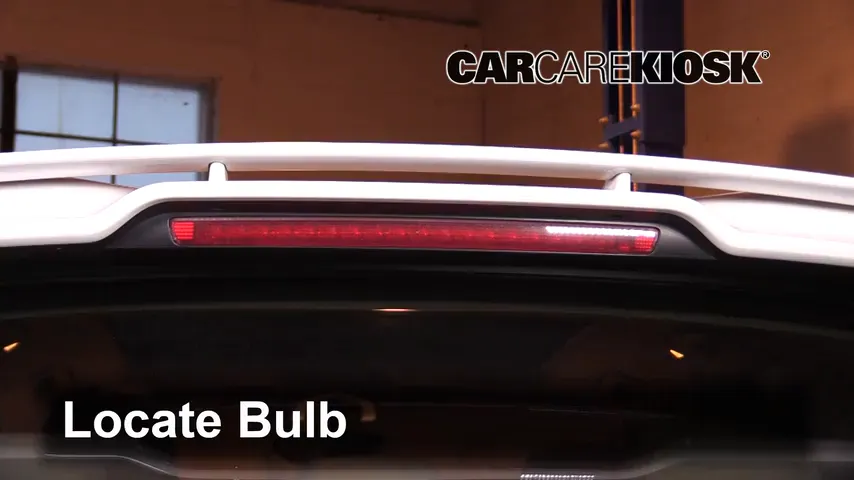 2013 Porsche Cayenne 3.6L V6 Luces Luz de freno central (reemplazar foco)